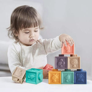 Set 12 Cuburi Educative din Silicon cu Numere si Animale Squeeze and Learn